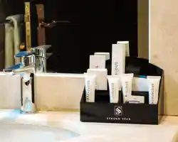 Season Star Hotel thumbnail