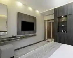 The Seasons Hotel thumbnail