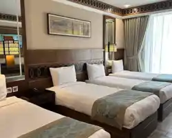 Violet Hotel thumbnail