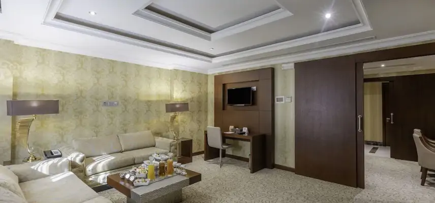 Al Aqeeq Madinah Hotel image