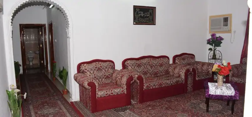 Al Eairy Furnished apt Al Madinah 1 image