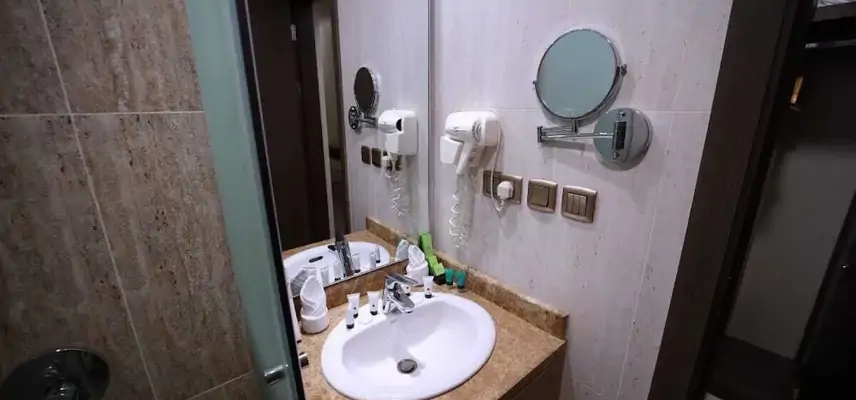 Al Ebaa Hotel image