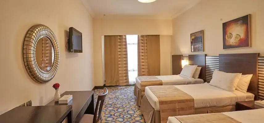 Al Hidayah Towers image
