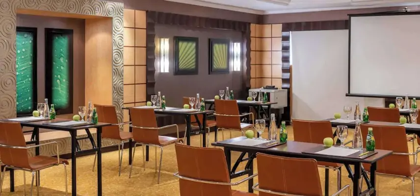 Anwar Al Madinah Mövenpick Hotel image