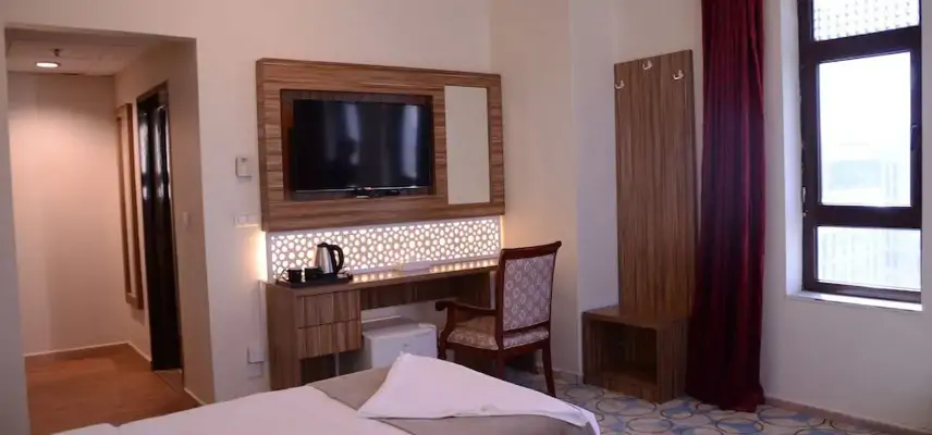 Artal International Hotel image