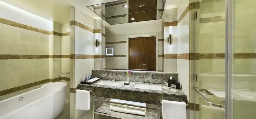 Conrad Makkah image