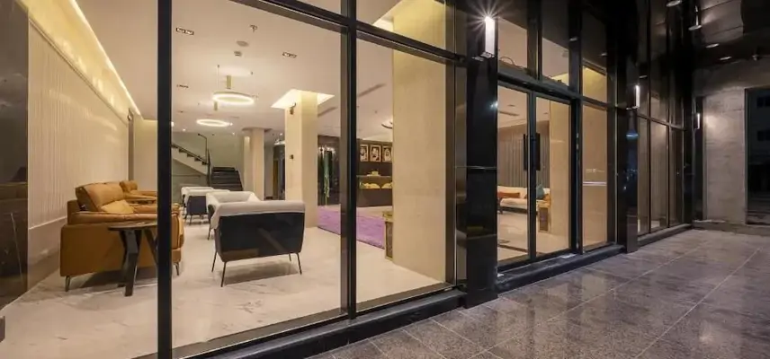 Flavor Hotel image