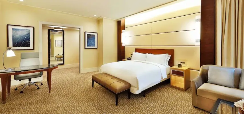 Conrad Makkah image