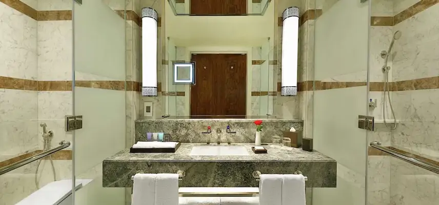 Conrad Makkah image