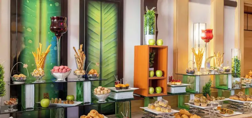 Anwar Al Madinah Mövenpick Hotel image