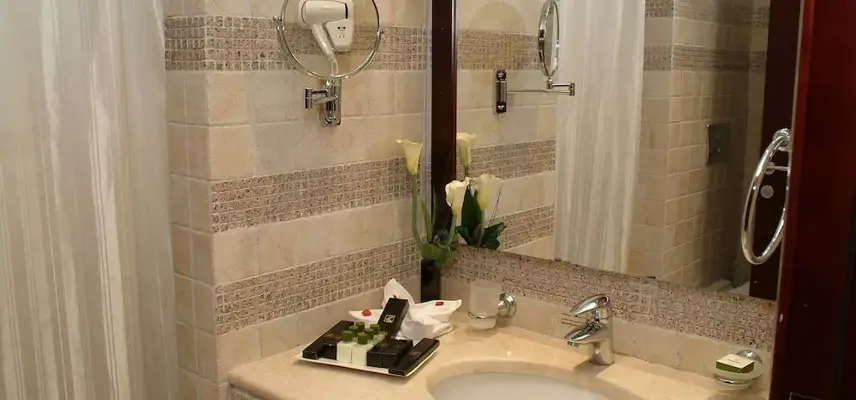 Dorrar Al Eiman Royal image