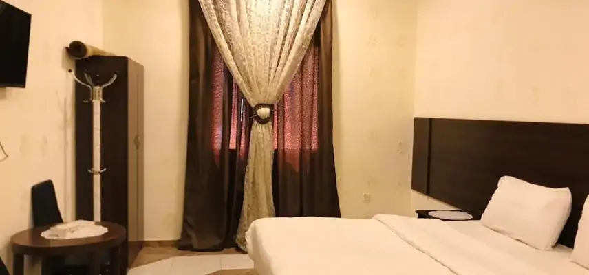 Revan Hotel image
