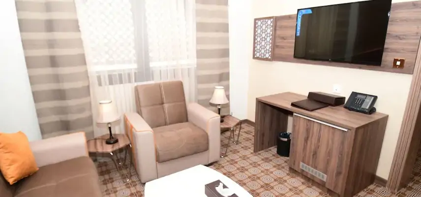 Golden Tulip Al Zahabi image