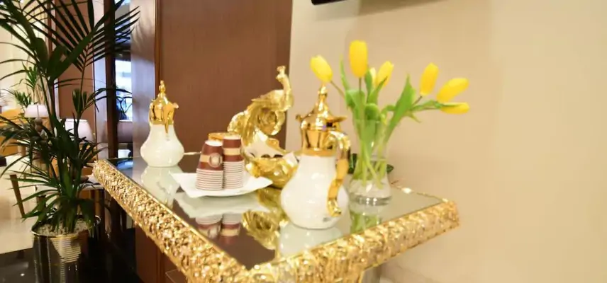 Golden Tulip Al Zahabi image