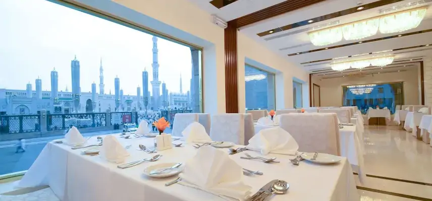 Golden Tulip Al Zahabi image