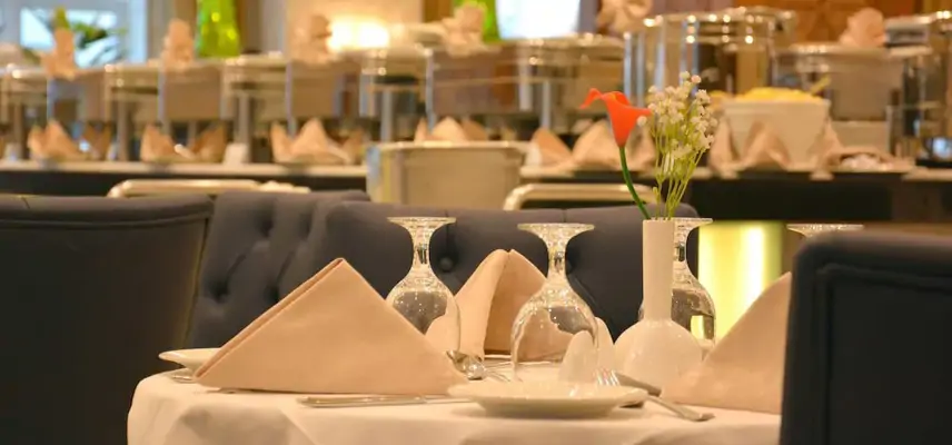 MADEN Hotel-مادن image