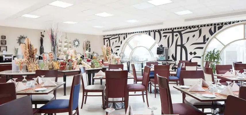 Makarem Umm Al Qura Hotel image