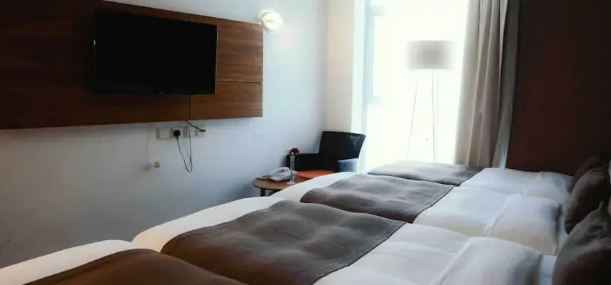 Nour Al Thuria Hotel image