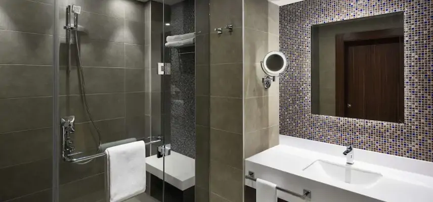Park Inn by Radisson Makkah Aziziyah | 5-Star Umrah Hotel image