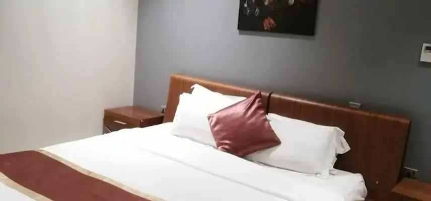 Rahhal Hotel Suites image
