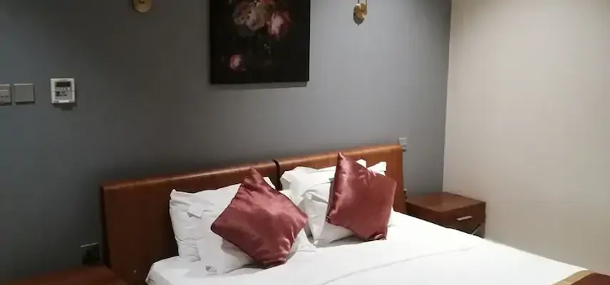 Rahhal Hotel Suites image