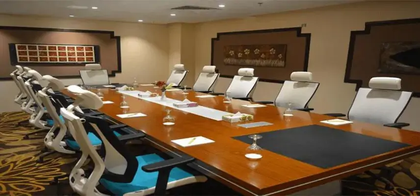 Reef Global Hotel. image