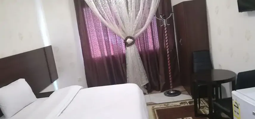 Revan Hotel image