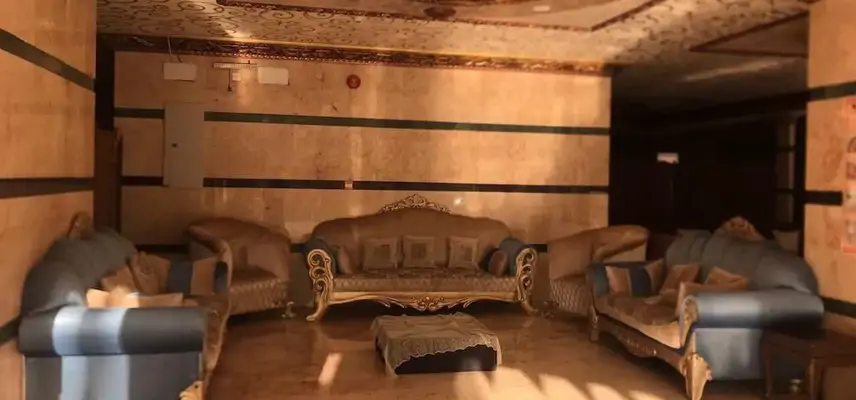 Revan Hotel image