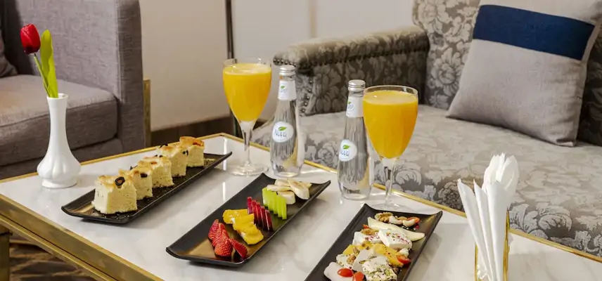 Season Star Hotel image
