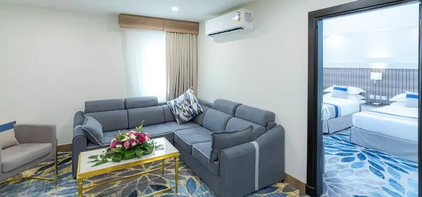 Season Star Hotel image