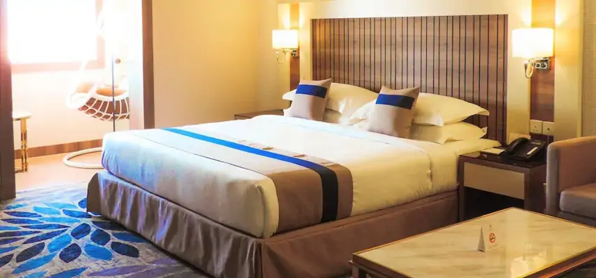 Season Star Hotel image