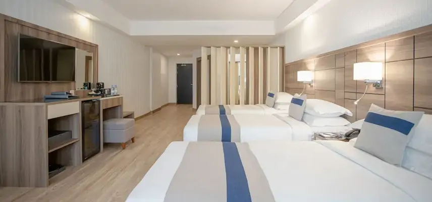 Season Star Hotel image