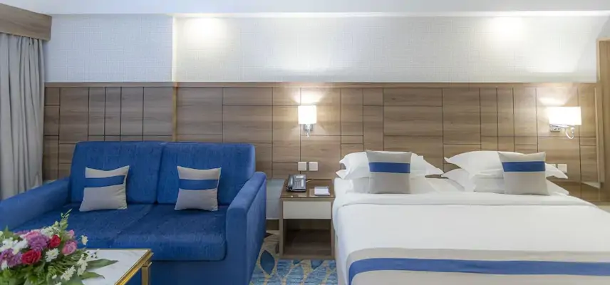 Season Star Hotel image