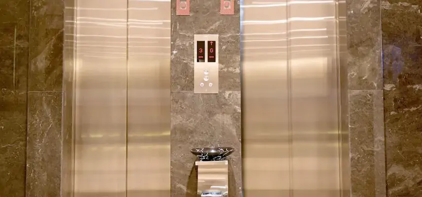 Sela Hotel image