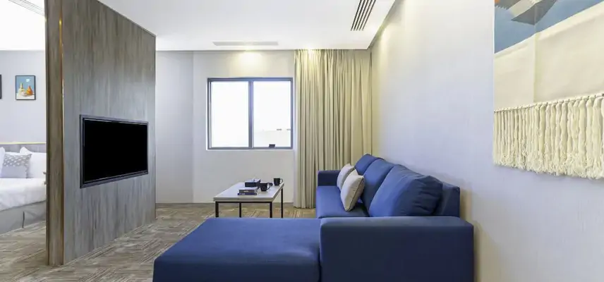 The Seasons Hotel image
