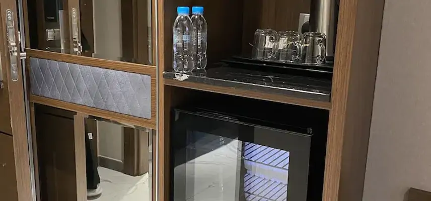 Violet Al Shisha Hotel image