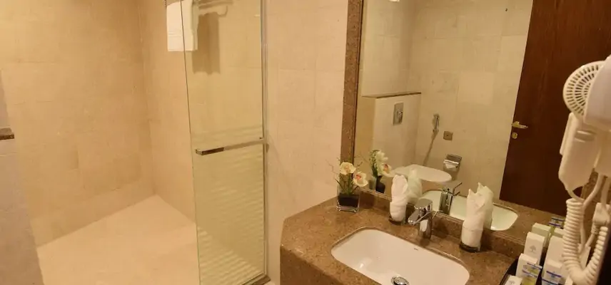 Zaha Al Munawara Hotel image