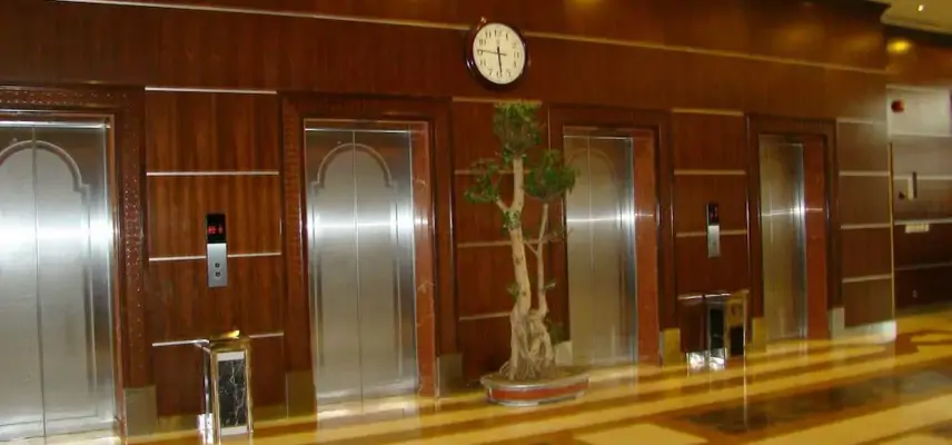 Zowar International Hotel image
